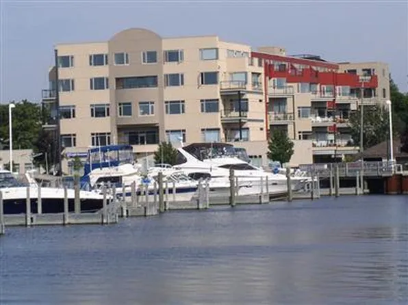 105 W Danaher St Unit 40, Ludington, MI 49431