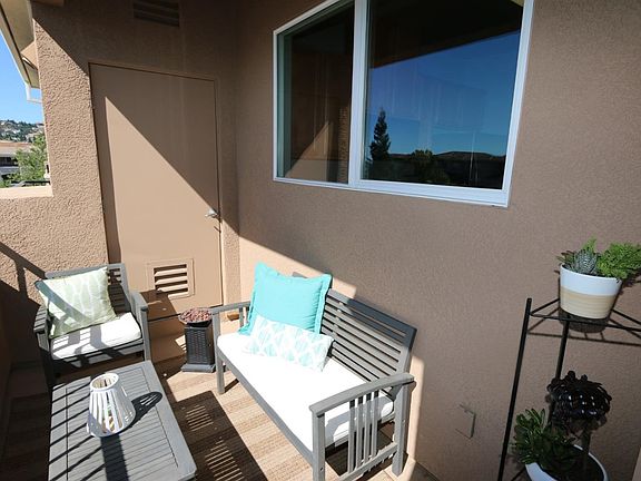 2nd image of 1300 Moon Cir Unit 1331