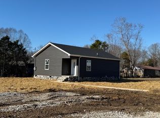 124 Lp Bradford Rd, Estill Springs, TN 37330