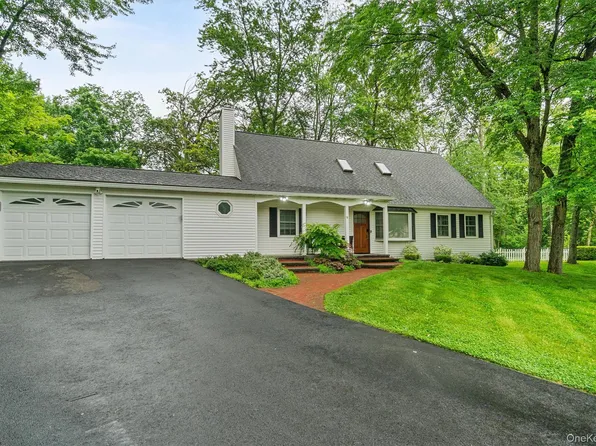 9 Schnabl Court, Wappingers Falls, NY 12590