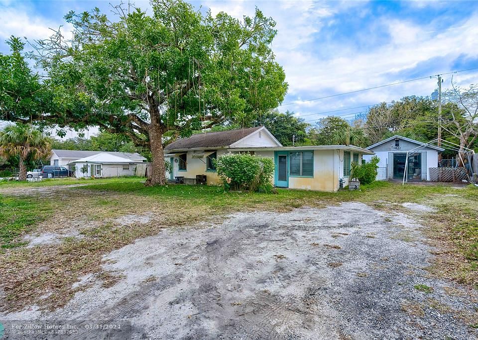 7976 SE Fairchild Way, Hobe Sound, FL 33455 | Zillow