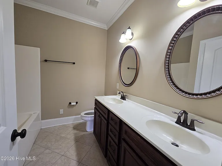 3404 Ellsworth Dr #B — Photo 12