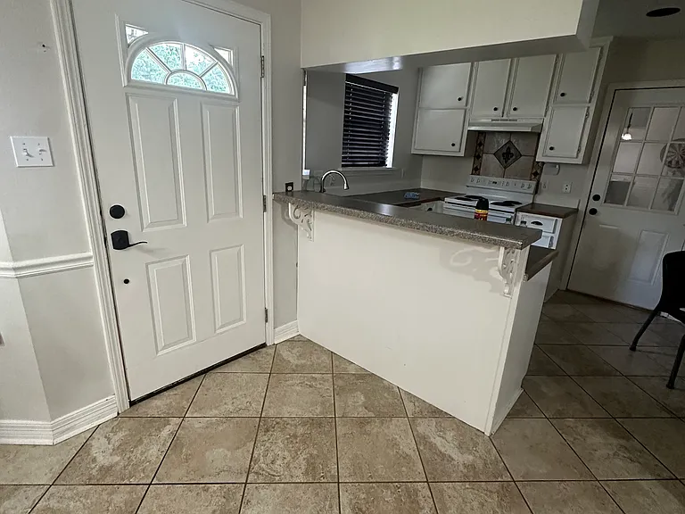 1071 Cassidy Ln — Photo 6