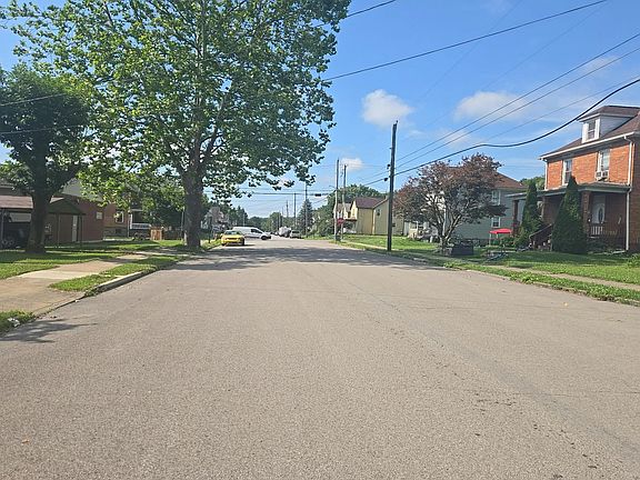 5th image of 2422 2nd Ave
