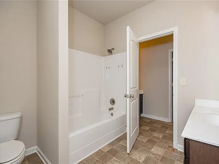 7490 Silk Tree Point — Photo 18