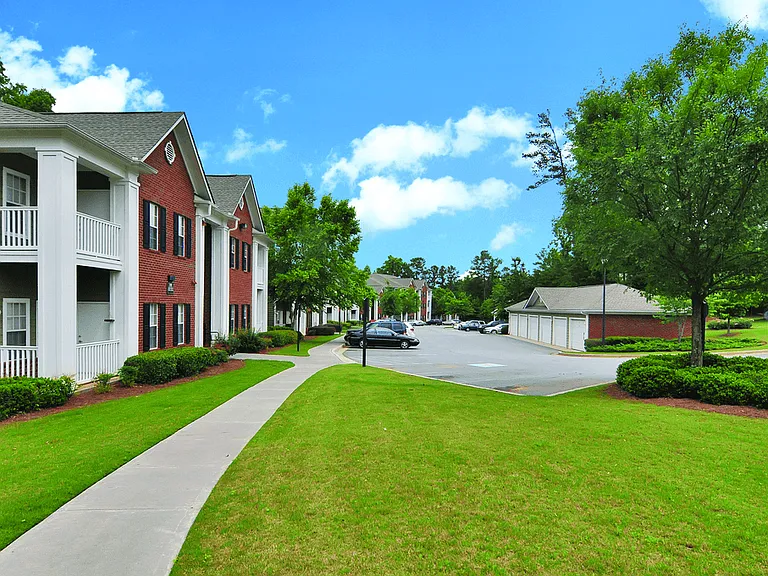 Cobblestone Landing Apartments — Photo 9