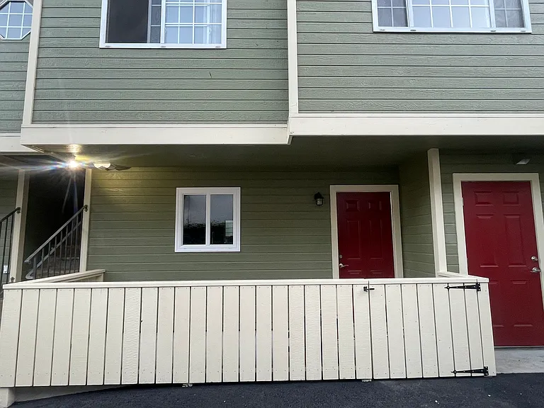 305 Ladera St #F — Photo 10