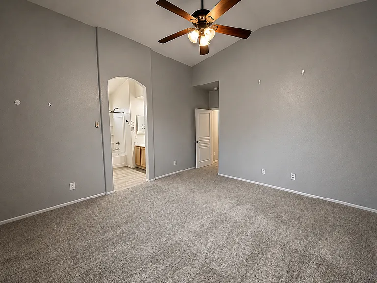 1207 W Carson Rd — Photo 6