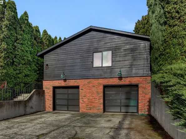 5215 SE Division St, Portland, OR 97206