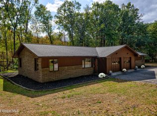 106 Ruggles Rd, Saratoga Springs, NY 12866