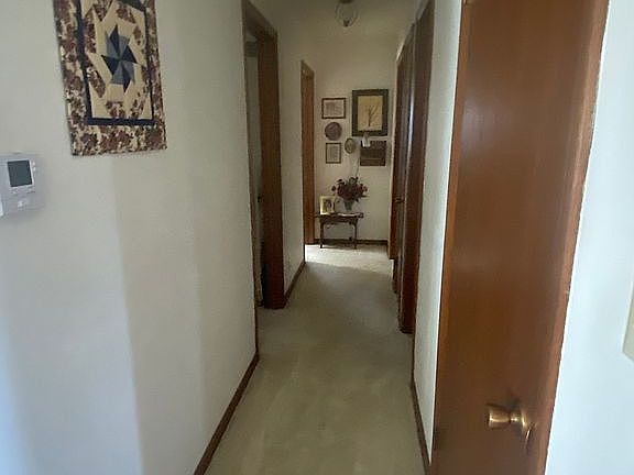 4th image of 3 Hillcrest Dr