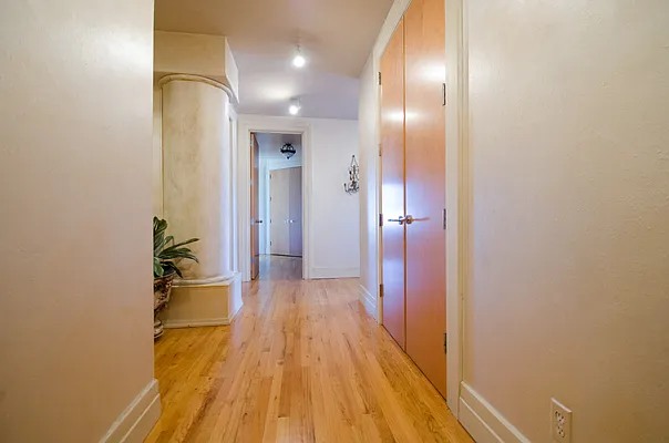 Rented by NextStopNY | media 19