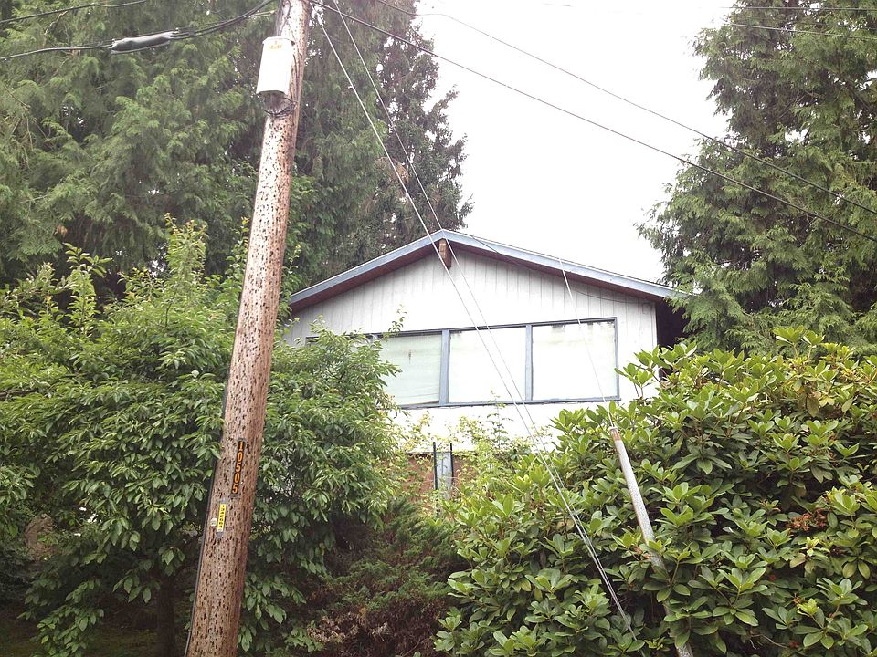 2nd image of 1115 NE 106th St