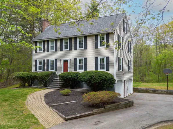 16 Sawmill Lane, Hampstead, NH 03841
