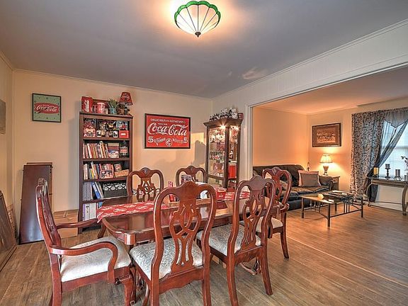 5th image of 115-117 Hermitage Dr #2