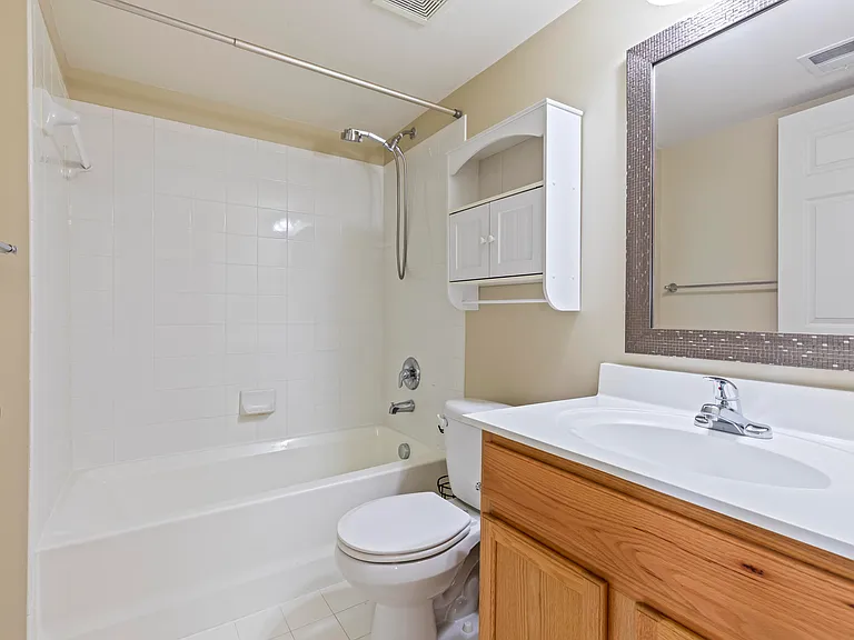 2460 Five Fathom Cir — Photo 32