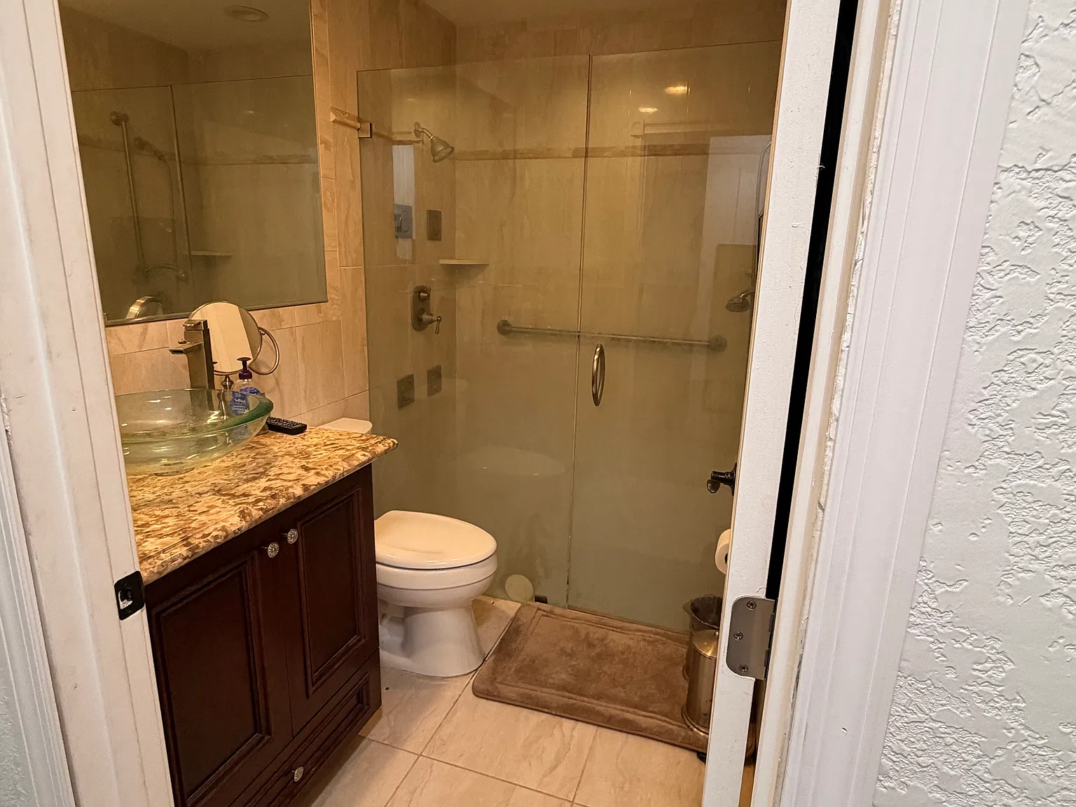 1 bed, 900 sqft, $2,300 — Photo 4