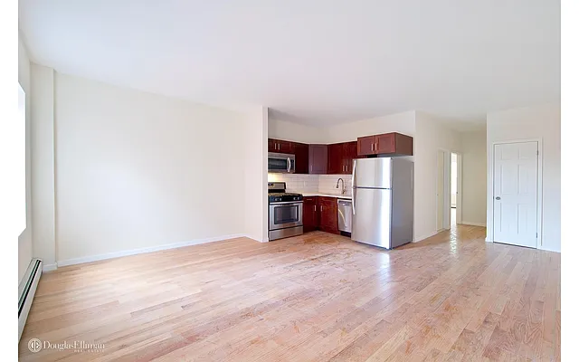 Rented by Douglas Elliman | media 22