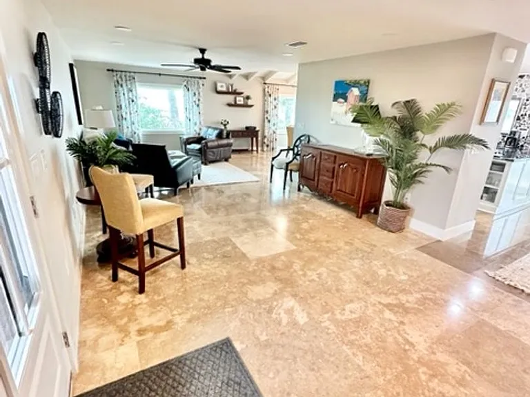 910 Santa Rosa Blvd — Photo 25