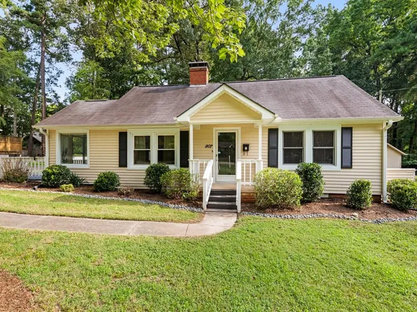 807 W Main St, Carrboro, NC 27510