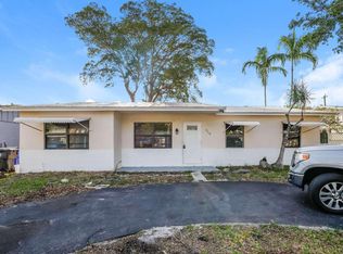 310 SW 76th Ter, Pompano Beach, FL 33068