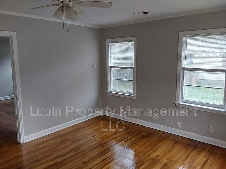 3504 Wilshire Rd — Photo 4