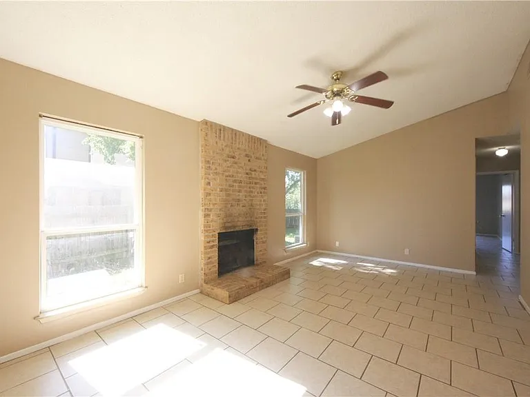 9802 Brasher Dr #B — Photo 3