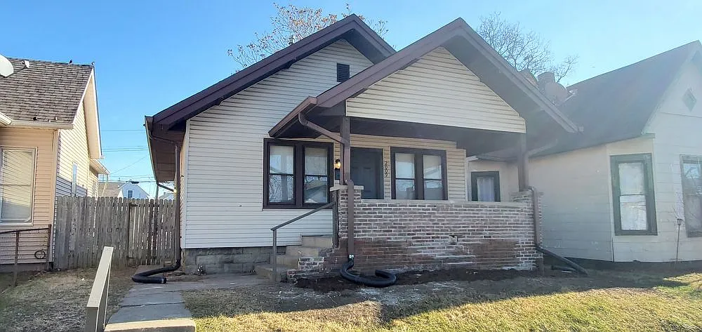 2009 Barth Ave photo 1