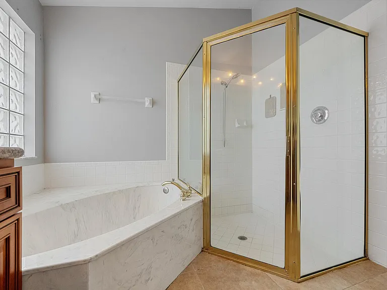 1851 Oak Berry Cir — Photo 18
