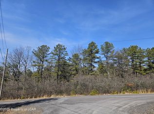 194 Pocahontas Dr, Hazleton, PA 18202