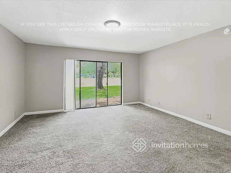 381 Wildwood Ln E — Photo 9