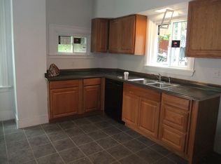 535 13th Ave, New Brighton, PA