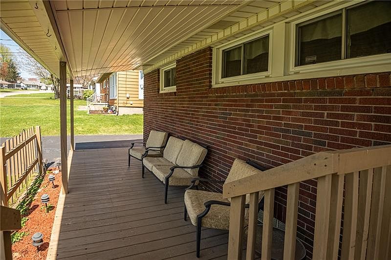 105 Beechwood Ave, Wheatland, PA 16161 Zillow