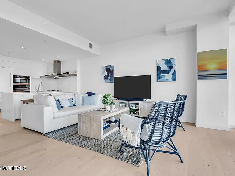 1101 Ocean Ave #1510 — Photo 12