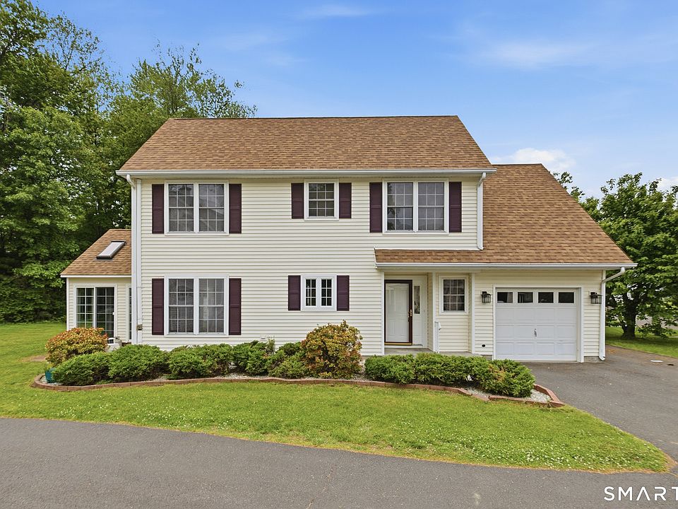 1st image of 40 Fitch Meadow Lane #40