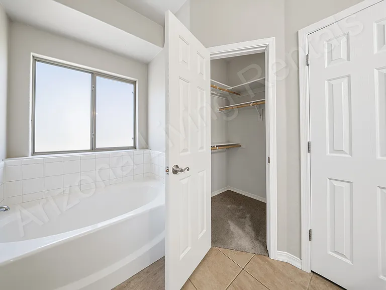 2085 Alan Ladd Dr — Photo 11