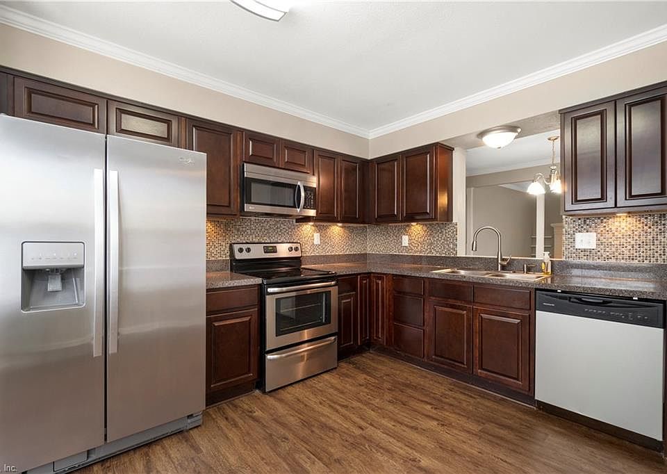 1st image of 4551 Greenlaw Dr