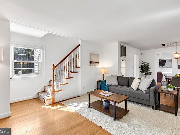 2nd image of 314 Whitestone Rd