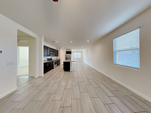 4th image of 5126 W Western Star Blvd