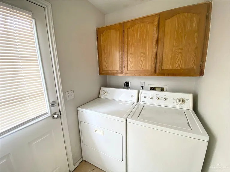 808 N Cross Ln #3 — Photo 9