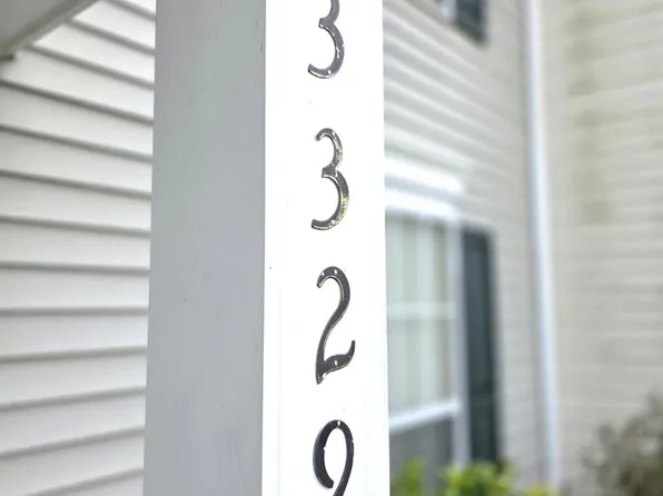 3329 Esquarre Ct, Woodbridge, VA 22193