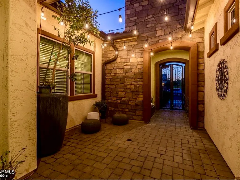 10307 E Starion Ave — Photo 2