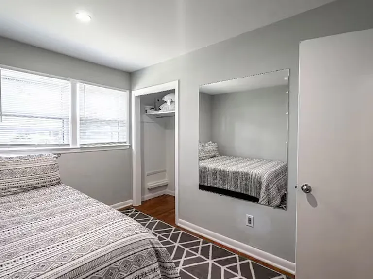 7049 Midland Dr — Photo 14