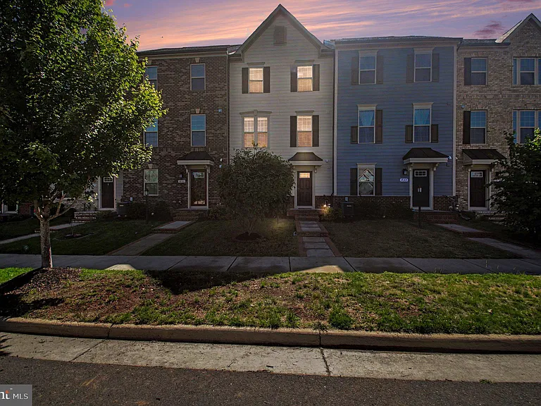 18143 Red Mulberry Rd — Photo 1