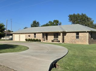 217 S Main St, Turpin, OK 73950