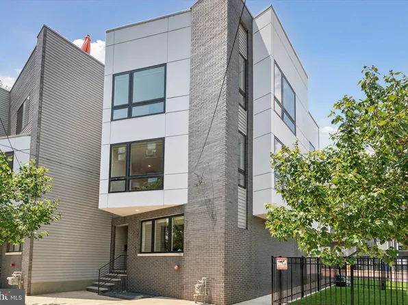 1226 N Orkney St, Philadelphia, PA 19122