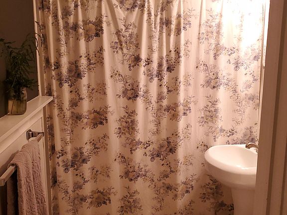 5th image of 129 Wedgewood Dr