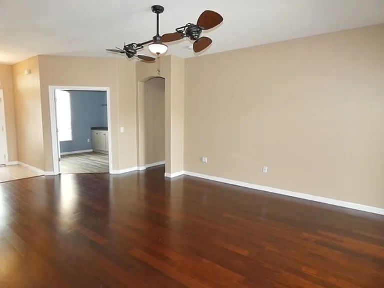 2630 Lookout Ln — Photo 4