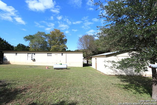 1st image of 319/317 W CLARK DR