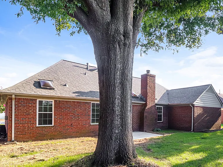 6708 Dawnhill Rd — Photo 16